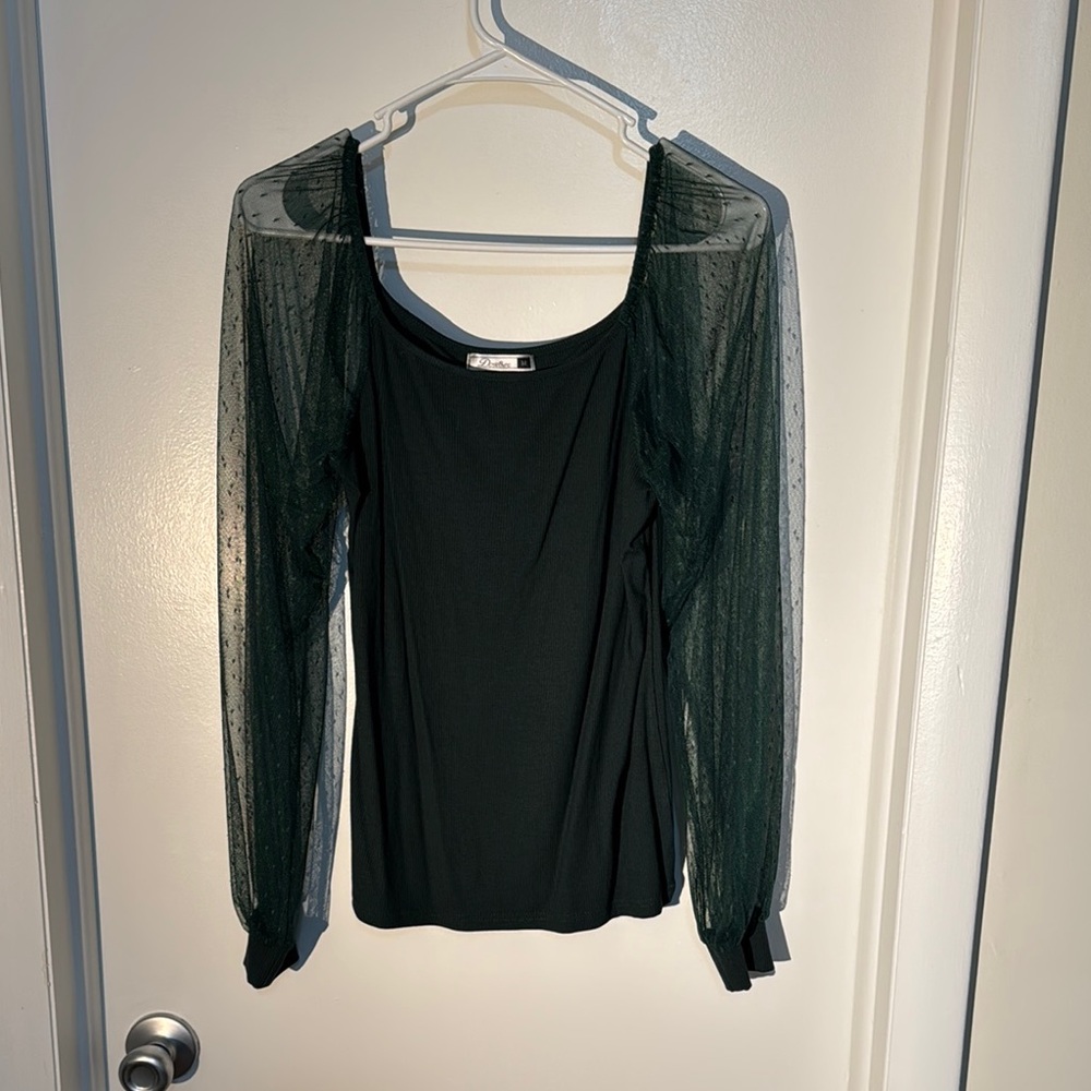 Chic Green Sheer Sleeve Blouse